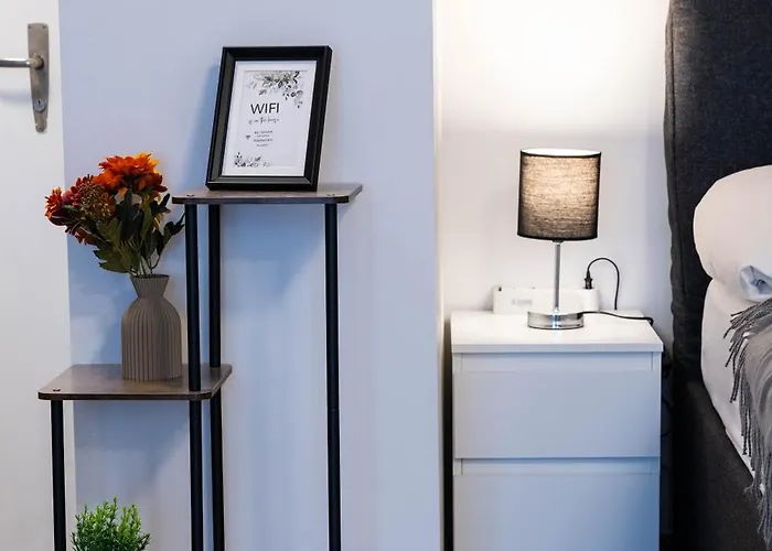 Modernes I Majing I I Gemmi 洛伊克巴德